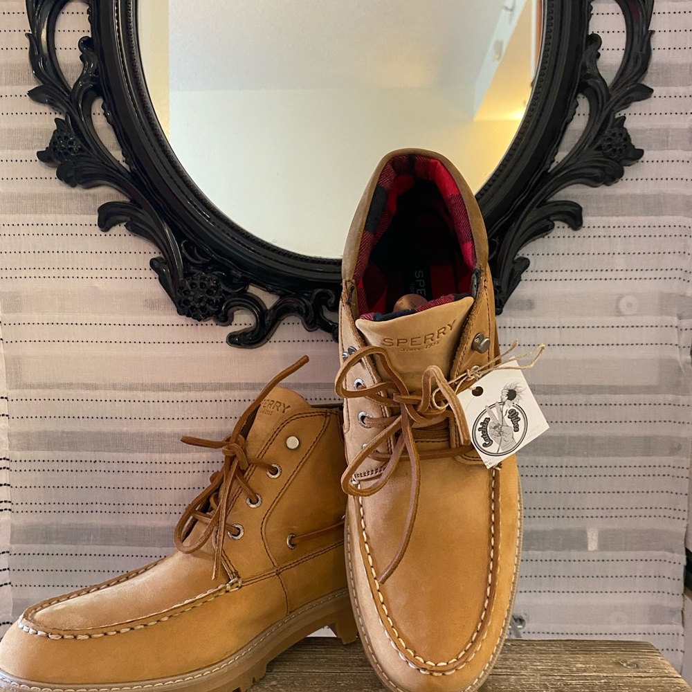 Men’s~ Sperry Waterproof Lace up work/dress boots